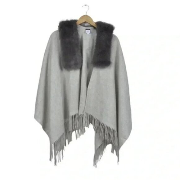 J.Crew Faux-Shearling  Wool Light Gray Poncho Cape One Size - Picture 3 of 9